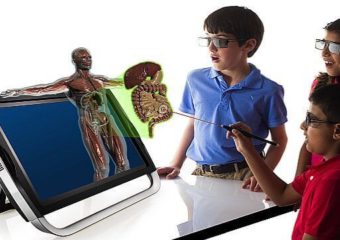 Using Virtual Reality in classrooms - Augmented Reality(AR 4D)