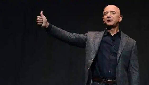 Amazon CEO Jeff Bezos to Become Blue Origin’s First Space Passenger the Next Month