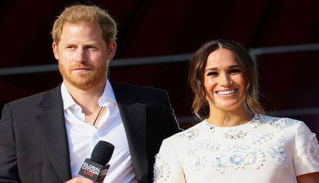 Meghan Markle & Prince Harry Are Making Headlines With The Launch Of A Christmas Card