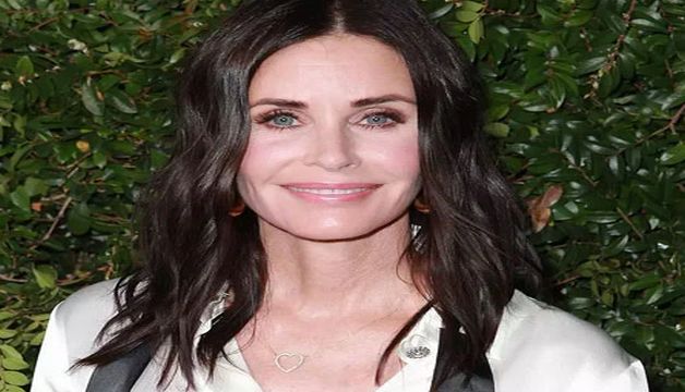 Courteney Cox spills beans over cosmetic procedures gone wrong