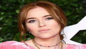 BBC Presenter Angela Scanlon is Shown in A Hot Tub » The Educationist Hub