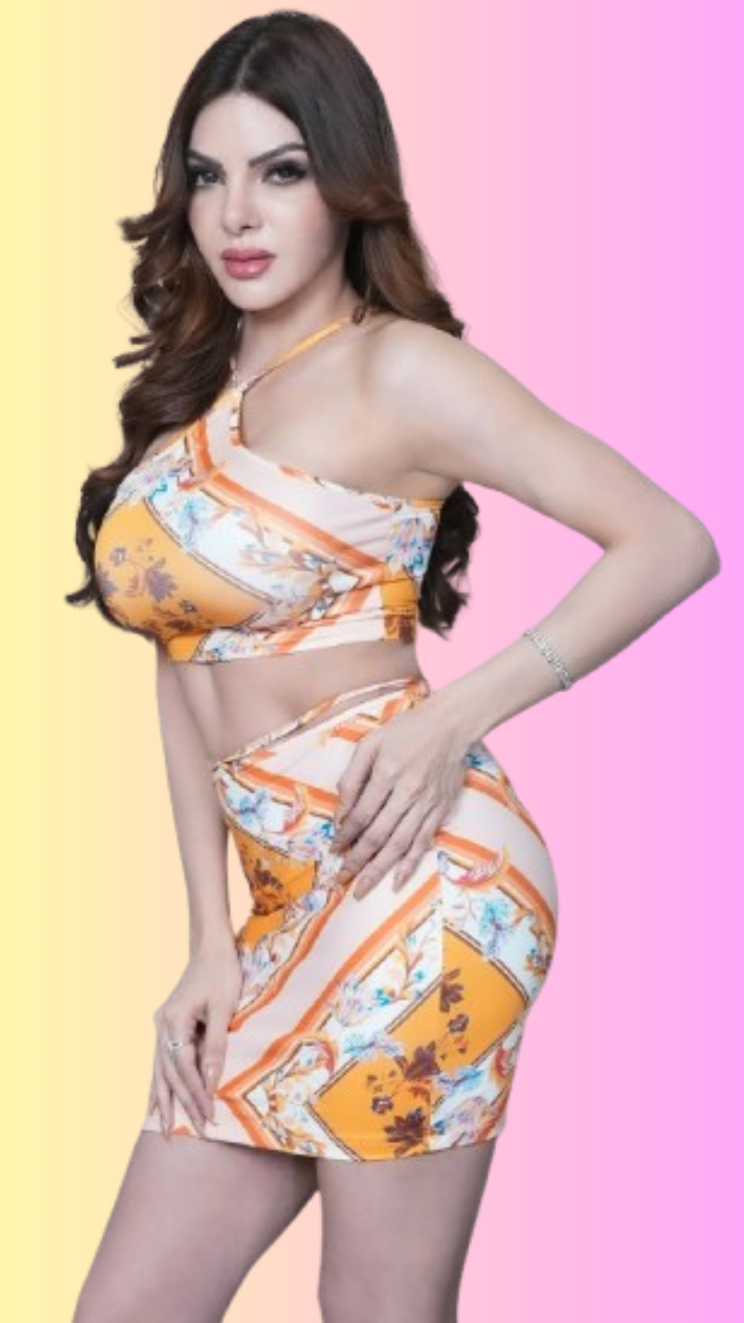 Sherlyn Chopra height