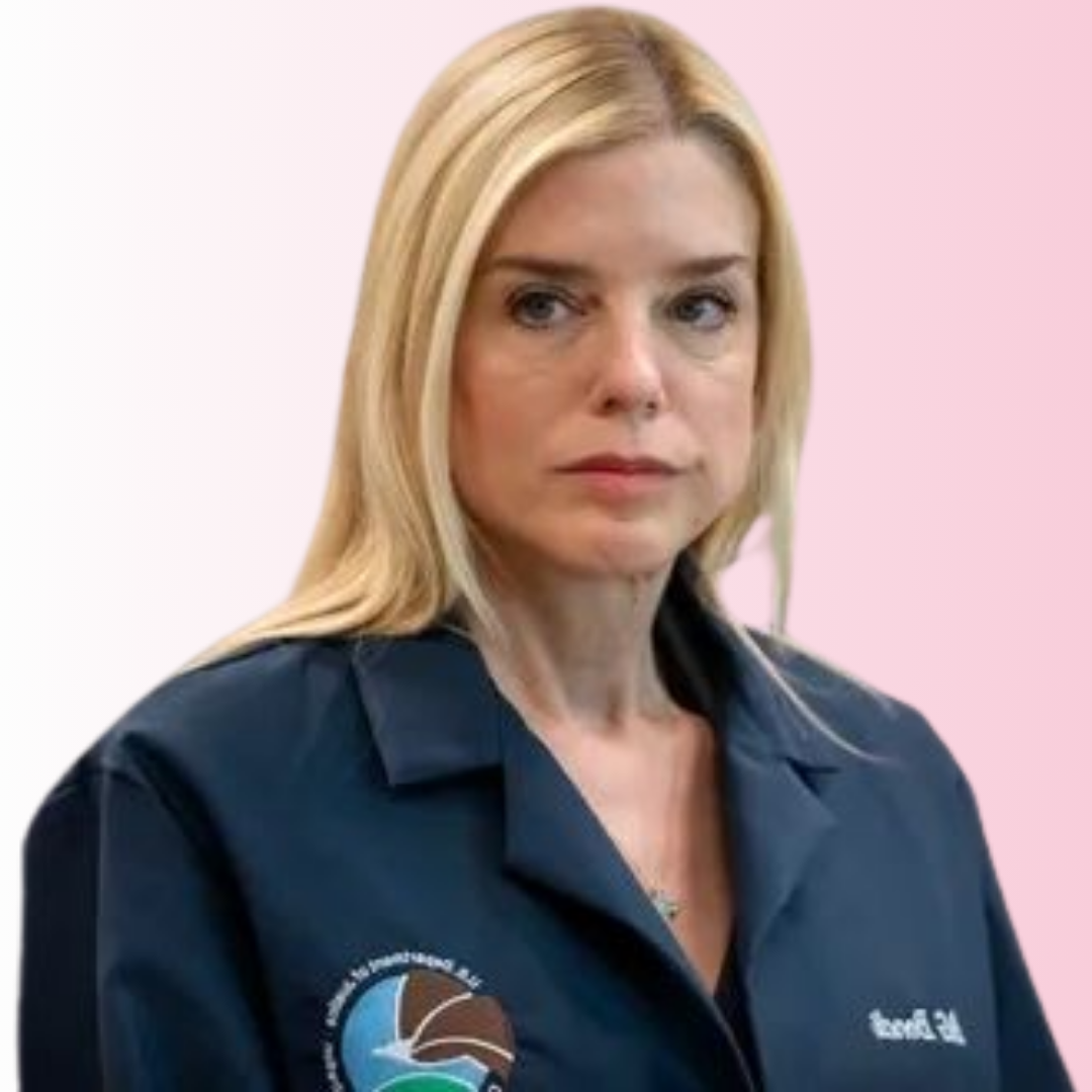 Pam Bondi Height, Age, Husband, Family, Salary, Religion, Biography