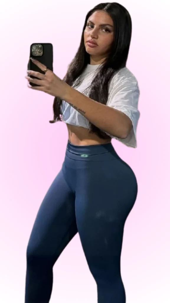 Huda Mustafa Height