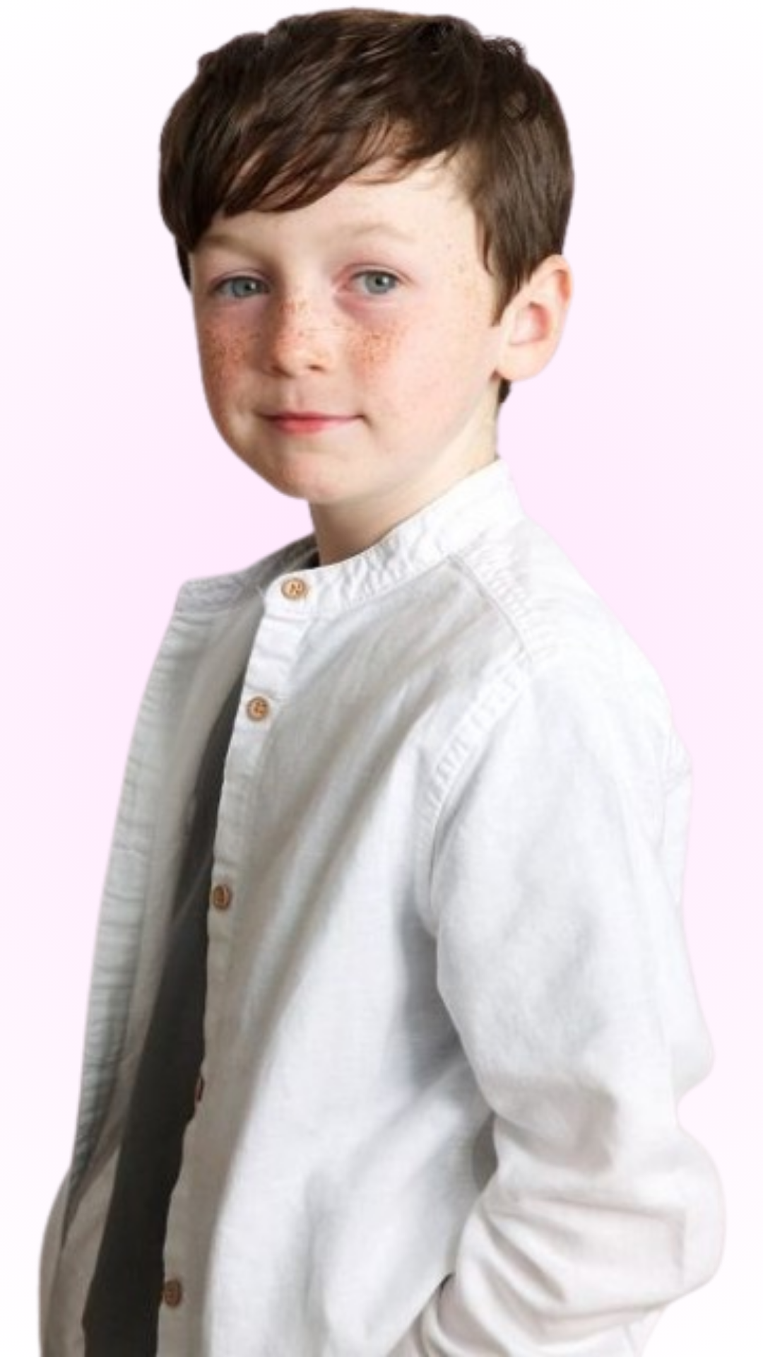 Leo Earley (Actor) Age, Family, Ethnicity, Biography