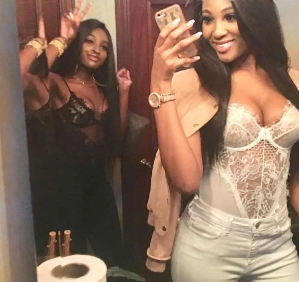 JaNa with her sister