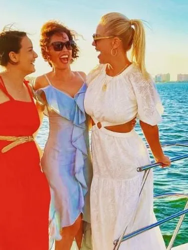 Sky with her sisters