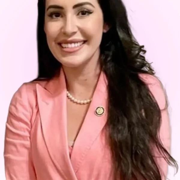 Anna Paulina Luna biography