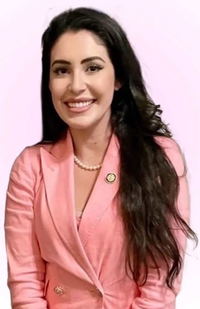 Anna Paulina Luna biography