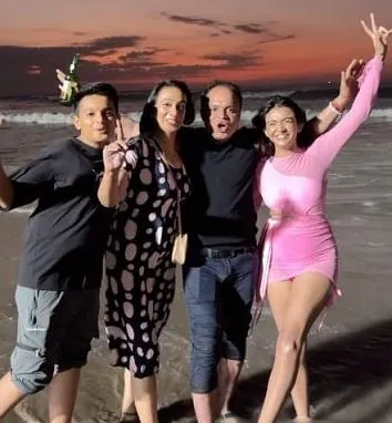 Apoorva Mukhija with her family
